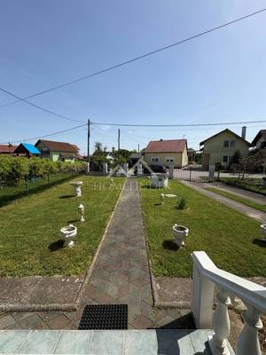 image_1.jpg