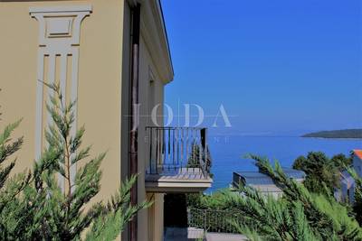 Villa v top lokaciji s čudovitim pogledom na morje