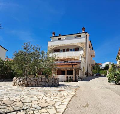 Otok Krk - apartmajska hiša s čudovitim pogledom na morje