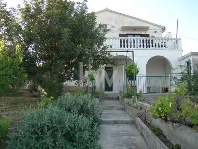 image_1.jpg