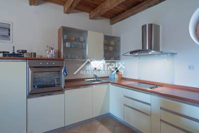 image_2.jpg