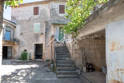 image_2.jpg