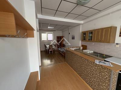 image_1.jpg