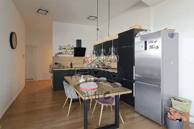image_3.jpg