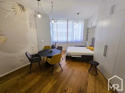 image_2.jpg
