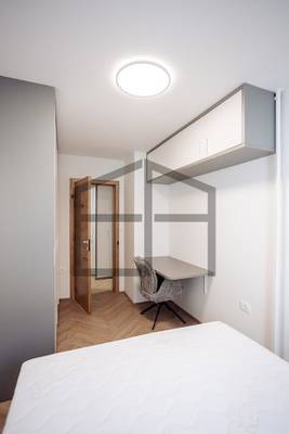 image_3.jpg