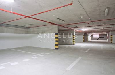 Garaža Trstenik, Split, 16m2