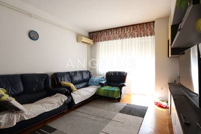 image_1.jpg