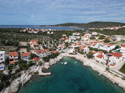 image_1.jpg