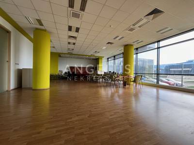 image_1.jpg