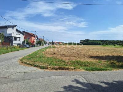 Zemljišče Sesvetski Kraljevec, Sesvete, 11.700m2