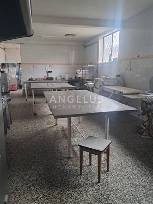 image_1.jpg
