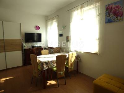 image_2.jpg