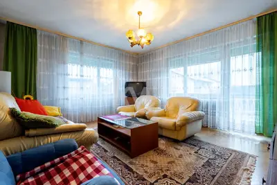image_2.jpg
