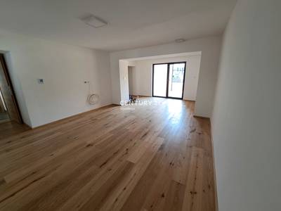 image_3.jpg