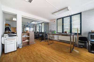 image_3.jpg