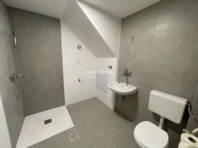 image_4.jpg