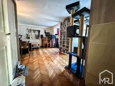 image_1.jpg