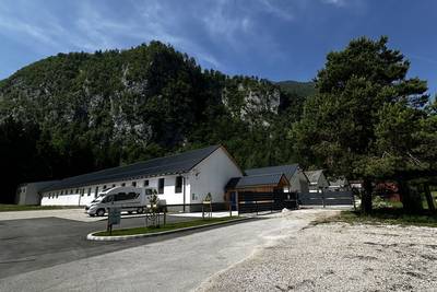 image_1.jpg
