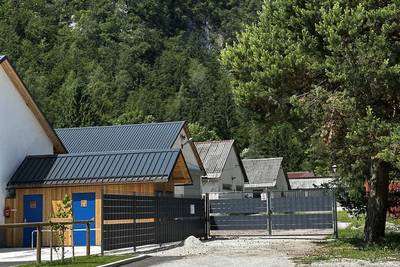 Gorenjska, Kranjska Gora, Mojstrana - Parcela, Zazidljiva